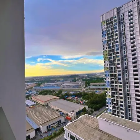 Homely 2Br, Free Carpark @ Direct Link Central Mall, Sogo, Theme Park Shah Alam Exterior photo