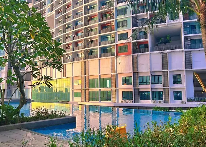 Homely 2Br, Free Carpark @ Direct Link Central Mall, Sogo, Theme Park